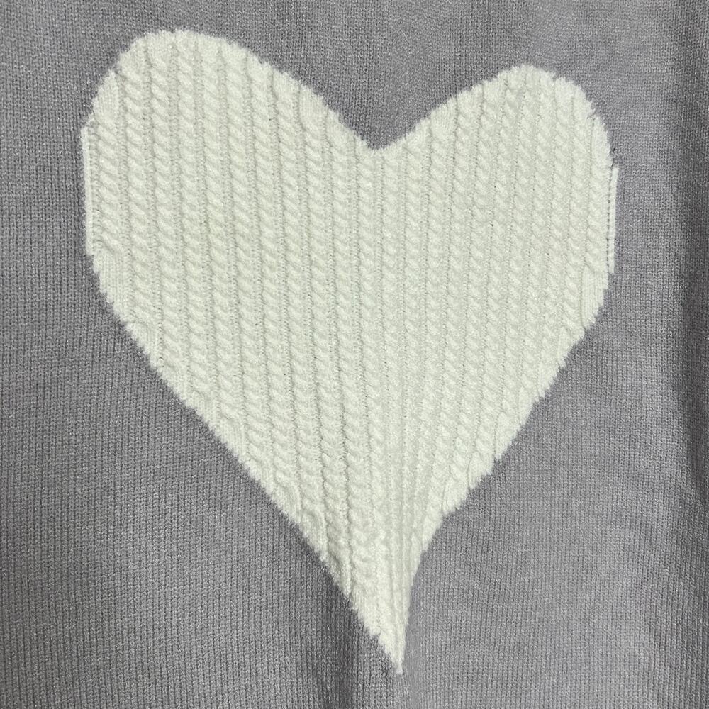 Pink Lily Gray Heart Sweater Oversized Cozy Knit Pullover Size Medium - Picture 10 of 11